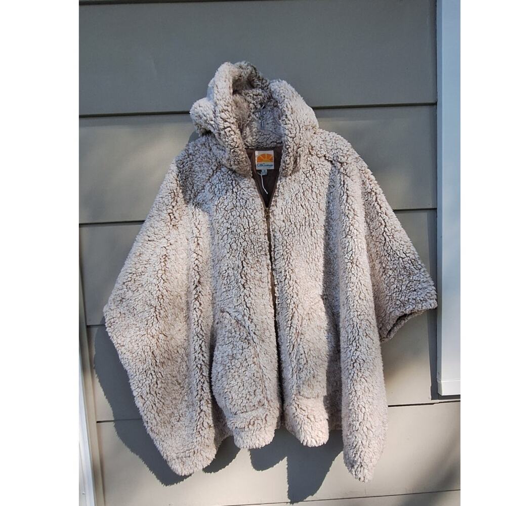 C&C California Womens Sherpa Fleece Plush Hooded Poncho Jacket Beige Oversized M